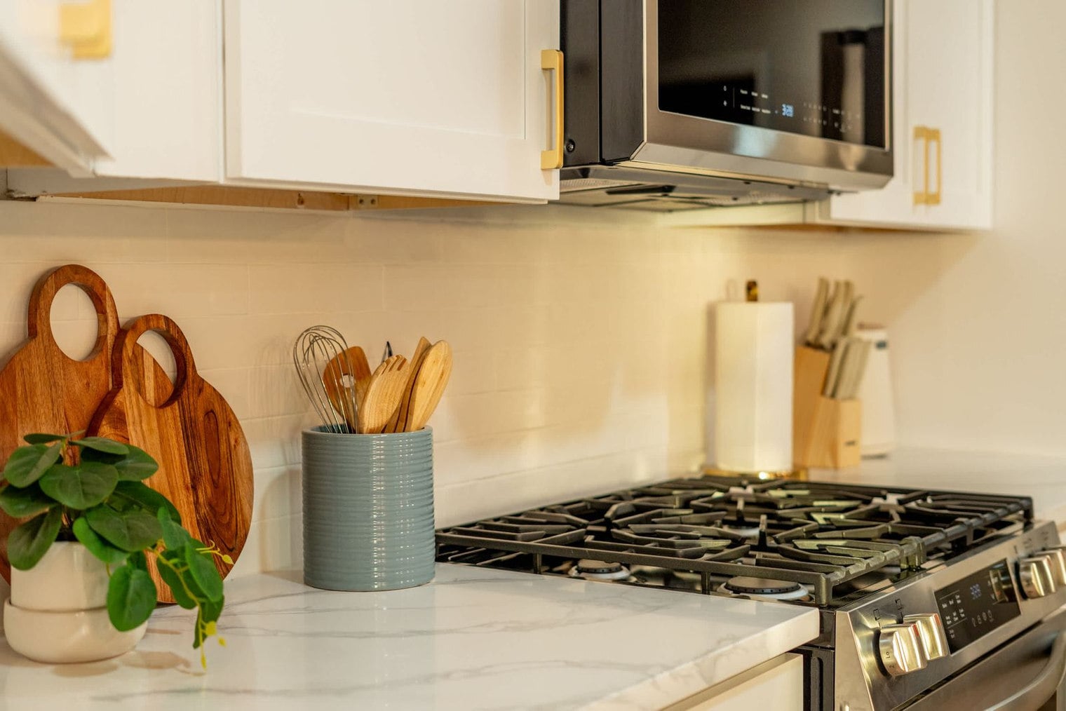 Building Photo - 6509 Lakeshore Ct