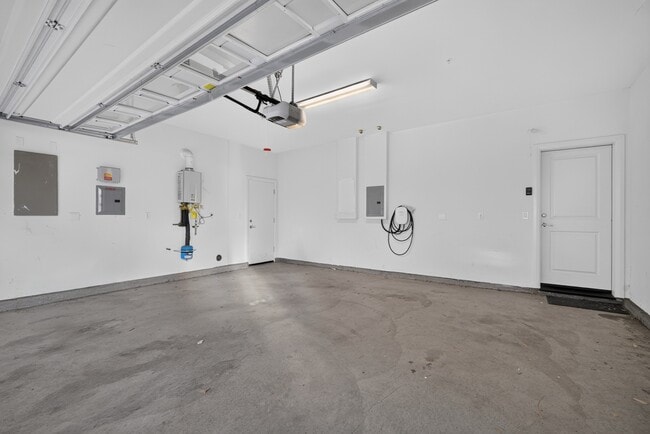 Building Photo - 1606 Hidden Creek Ln