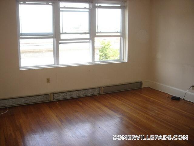 Building Photo - 402 Highland Ave