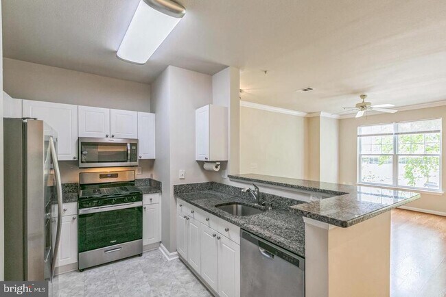 Building Photo - 11377 Aristotle Dr