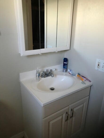 Building Photo - 312 N J St