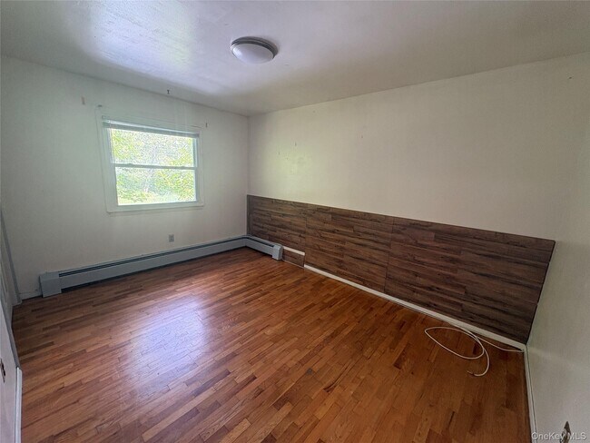 Building Photo - 57 Wedgewood Dr