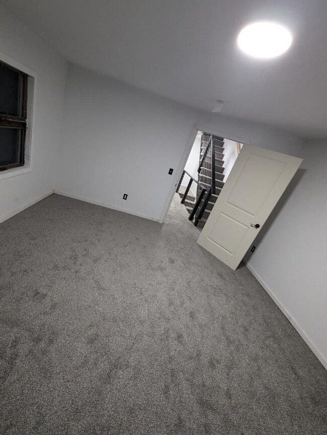 Building Photo - 312 S Penn St