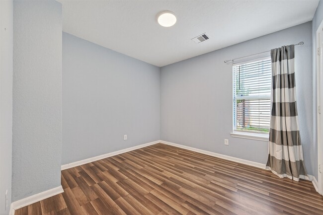 Building Photo - 16238 Ranchland Ln