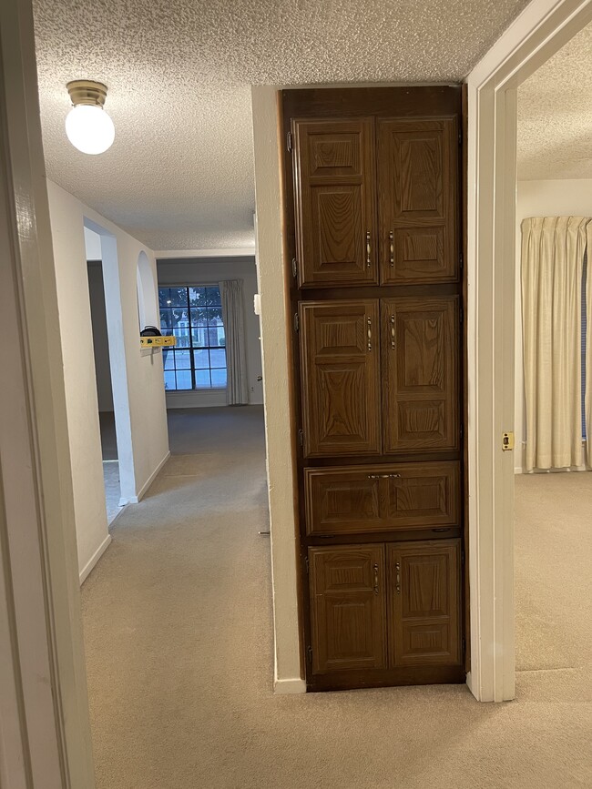 Building Photo - 924 Cottonwood Trail