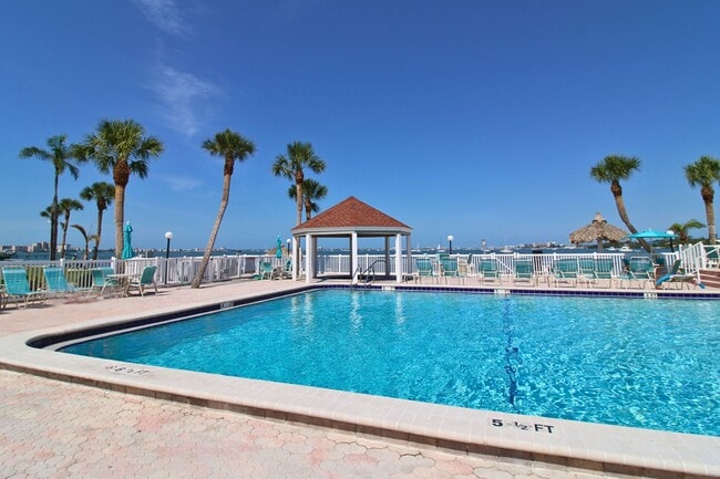 Building Photo - Waterfront Living at Bermuda Bay – Fully F...