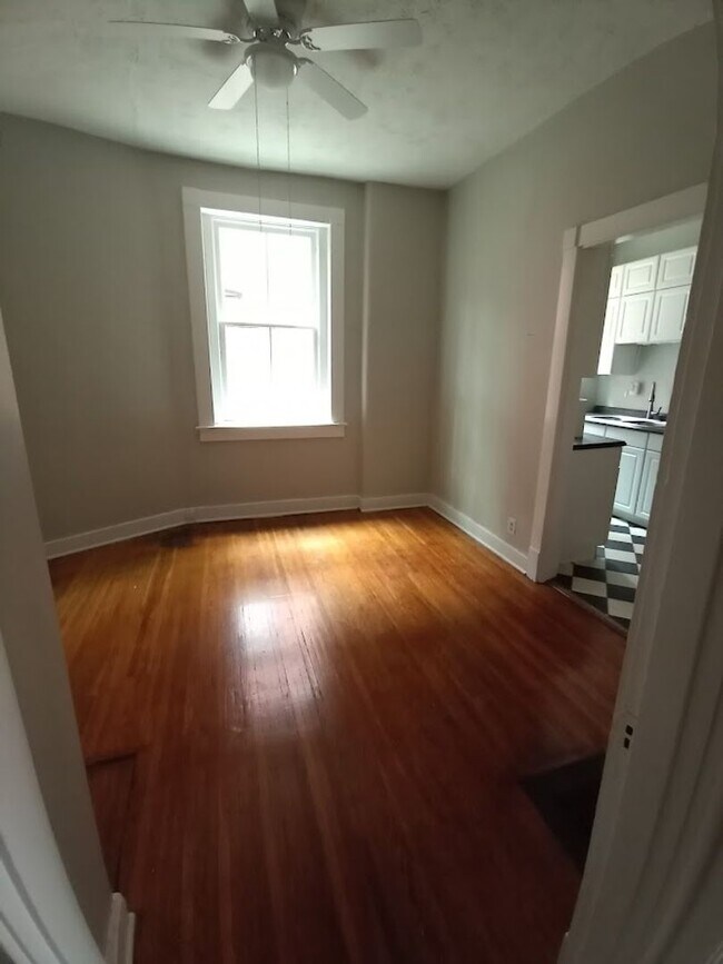 Building Photo - 415 Belgravia Ct