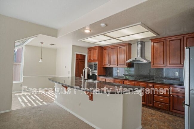 Building Photo - 639 Port Dunbar