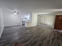 Building Photo - 5430 Corteen Pl