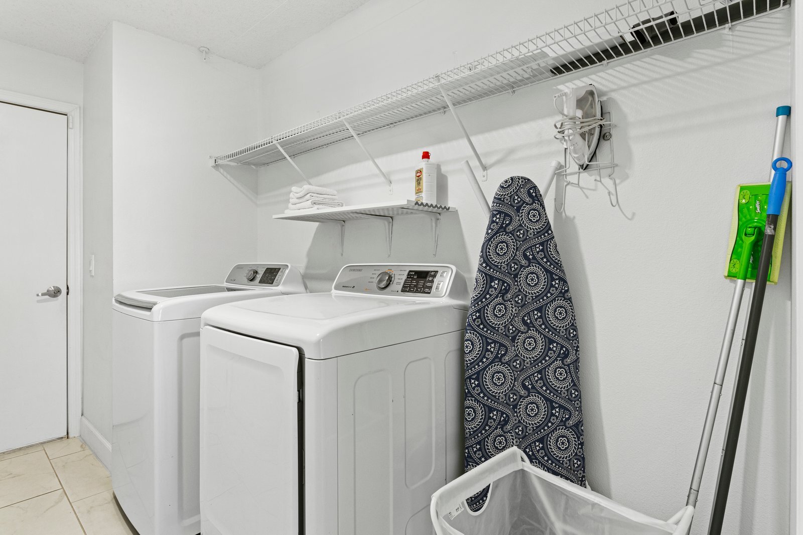 Building Photo - 642 Elderberry Dr