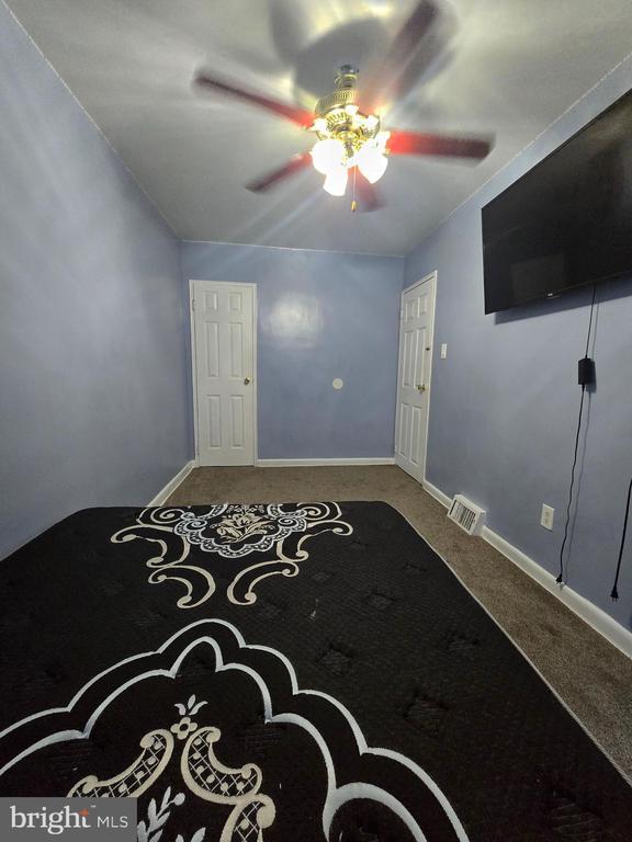 Building Photo - 8729 Ditman St