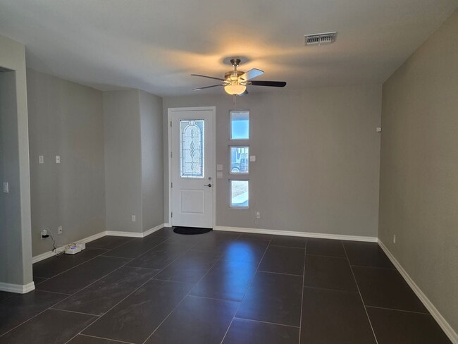 Building Photo - Beautiful new build-Never been lived in with pull through 3 car garage in Fort Mohave AZ
