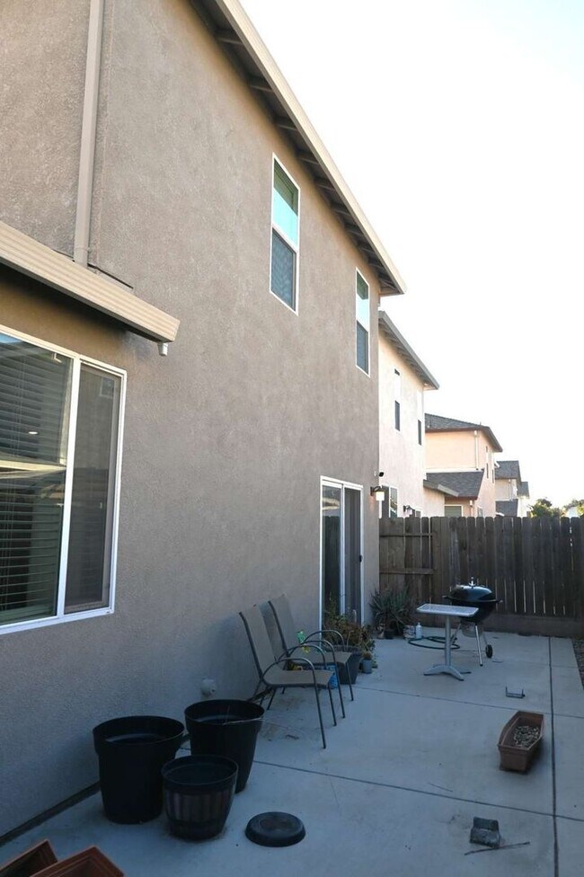 Building Photo - Resident Benefit Package Property