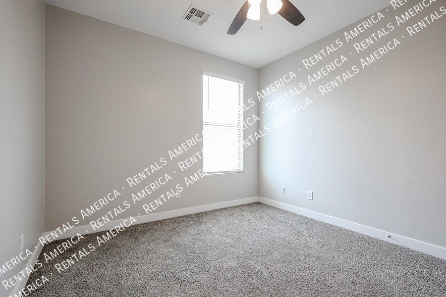 Building Photo - 43232 Wallner Dr
