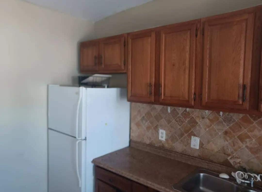 Building Photo - 2136 Collins Ct
