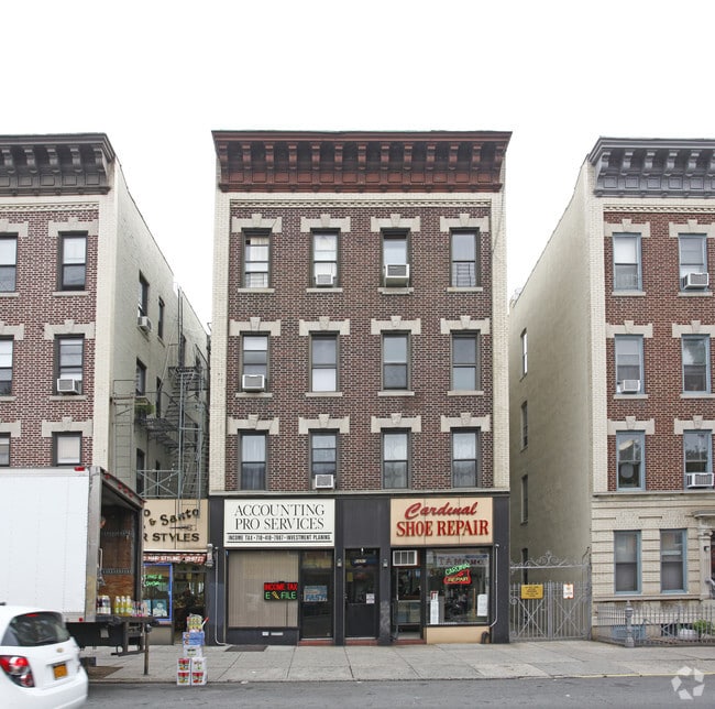 6807 Fresh Pond Rd 6807 Fresh Pond Rd Ridgewood NY 11385