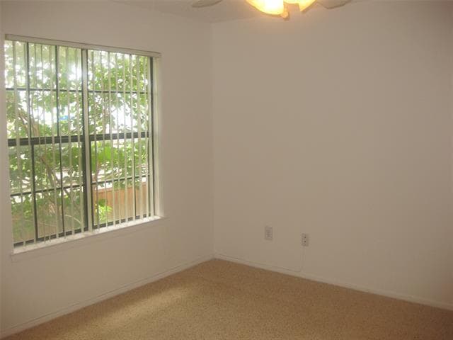 Building Photo - 2610 Lakehill Ln