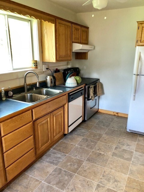 Building Photo - 3 Bedrooms, 2.5 Bathrooms Single Family Home in Crosby, MN w/2.5 car insulated garage