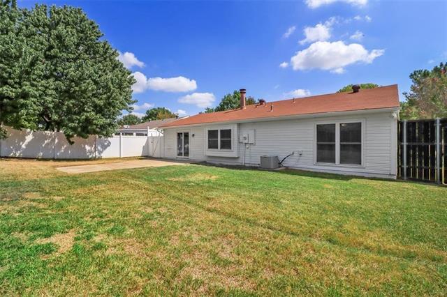 Building Photo - 2601 Knoll Trail