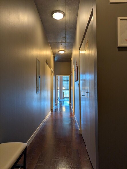 Building Photo - 235 W Van Buren St