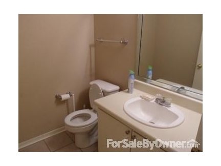 Half Bathroom - 1718 Brightside Dr