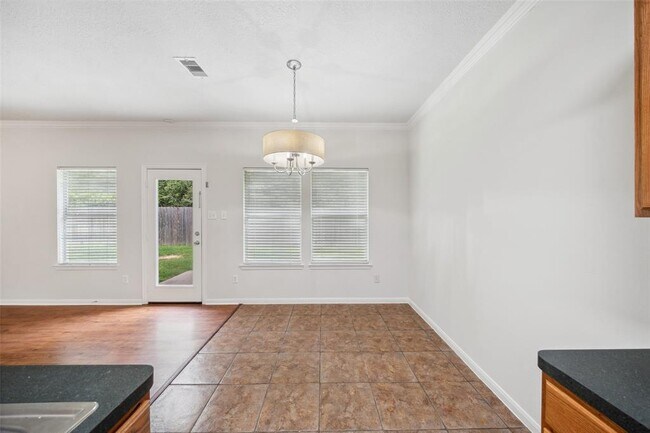 Building Photo - 12047 Belle Ct