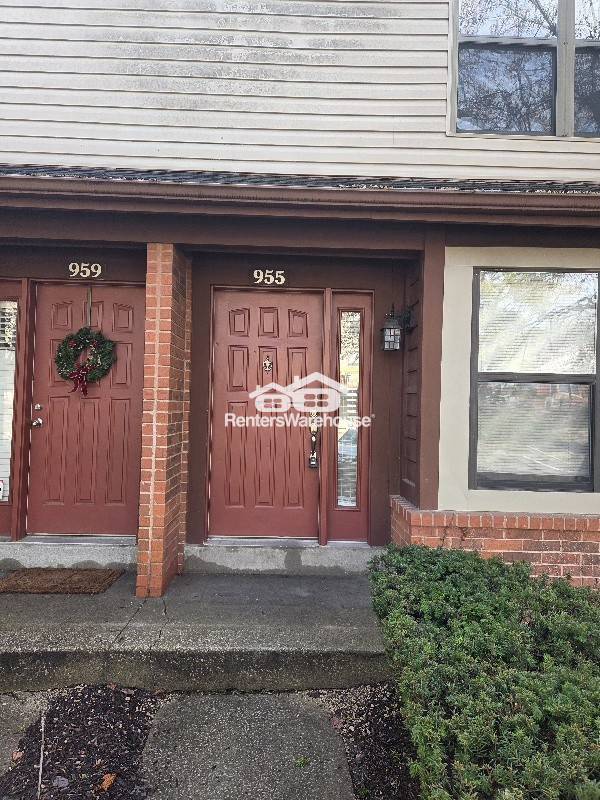 Building Photo - 955 Quail Meadows Ct