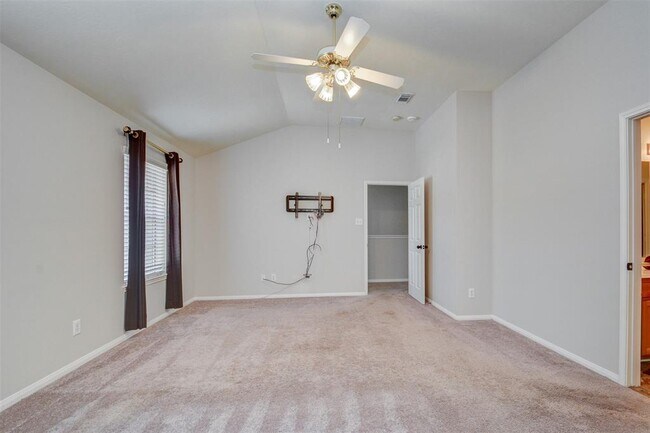 Building Photo - 25915 Drybrook Rd