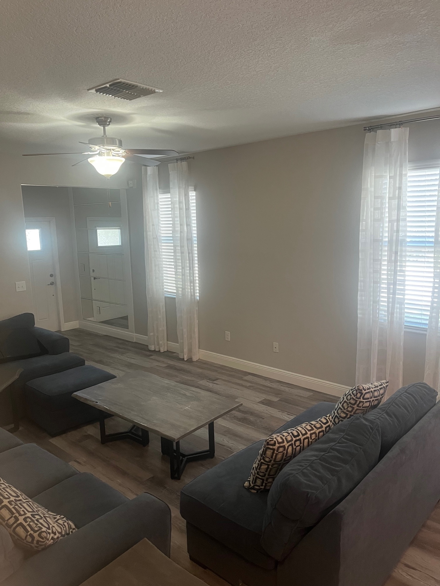 Building Photo - 6357 Shore Vista Pl