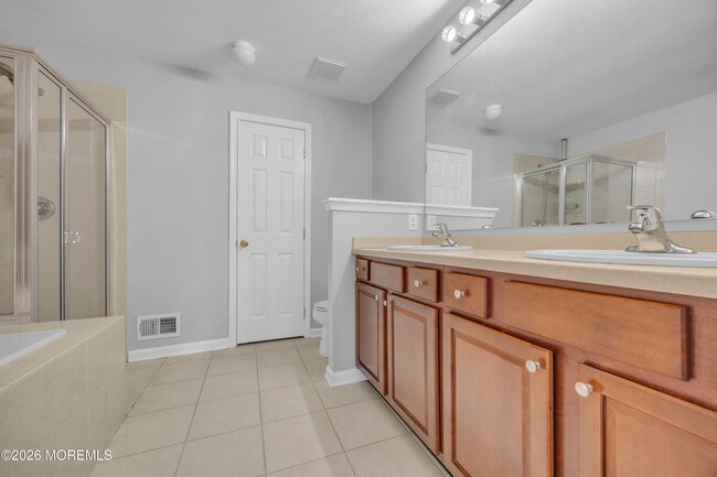 Building Photo - 10 Deepwater Cir