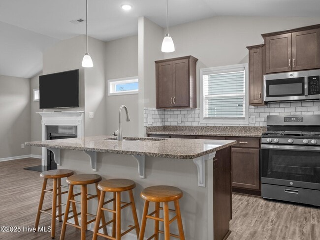 Building Photo - 227 Patriot Dr