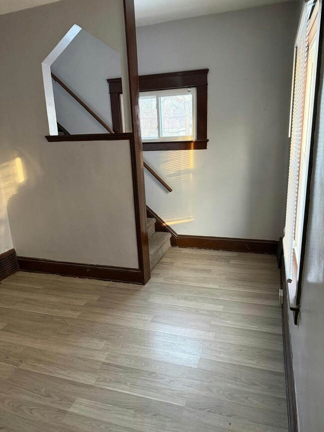 Building Photo - 3631 E 133rd St