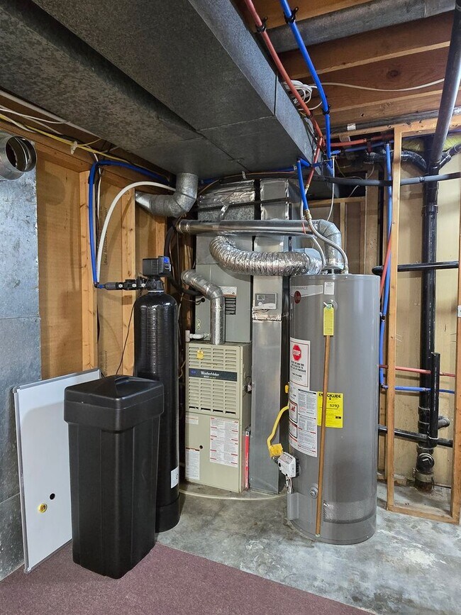 Building Photo - Quality Home Management