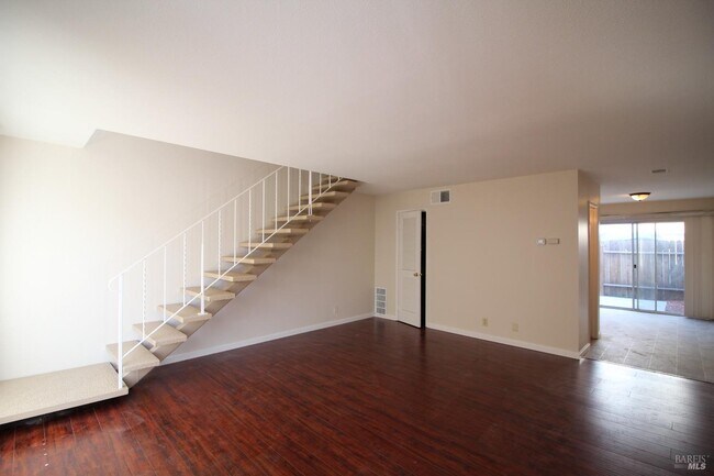 Building Photo - 1216 Dana Dr