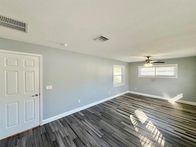 Building Photo - 1201 86th Ave N