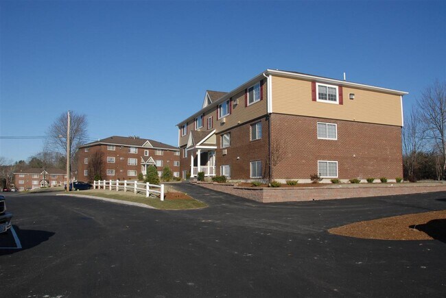 Building Photo - 3981 Brown Ave