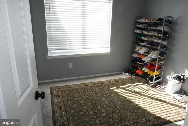 Building Photo - 704 The Woods