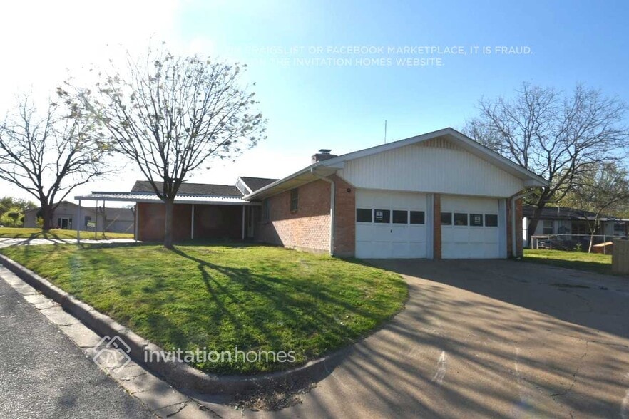 Building Photo - 202 Case St