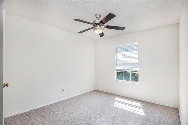 Building Photo - 8201 Cloverglen Ln