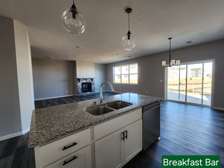 Building Photo - 10229 Goodview Cir S