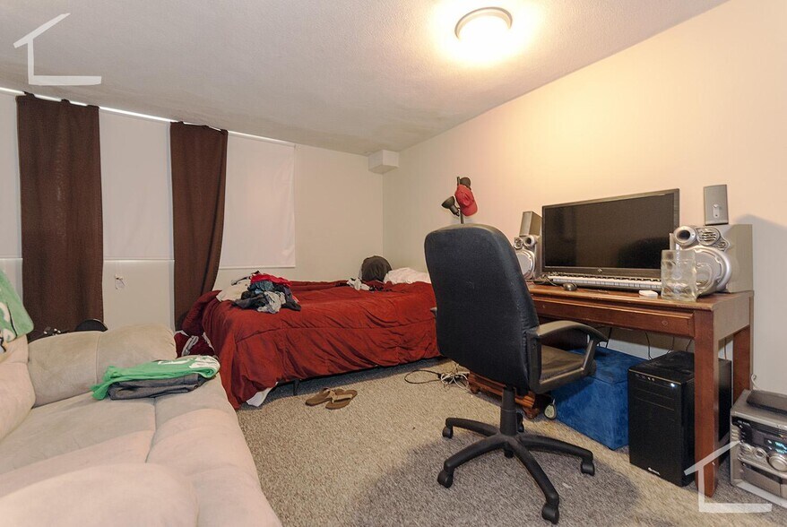 Building Photo - 139 Glenville Ave