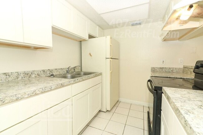 Building Photo - 1828 Blossom Terrace