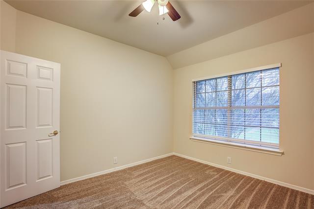 Building Photo - 219 Canyon Lake Dr