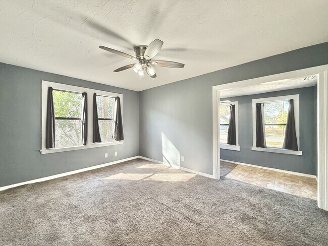 Building Photo - 1828 20th Ave S