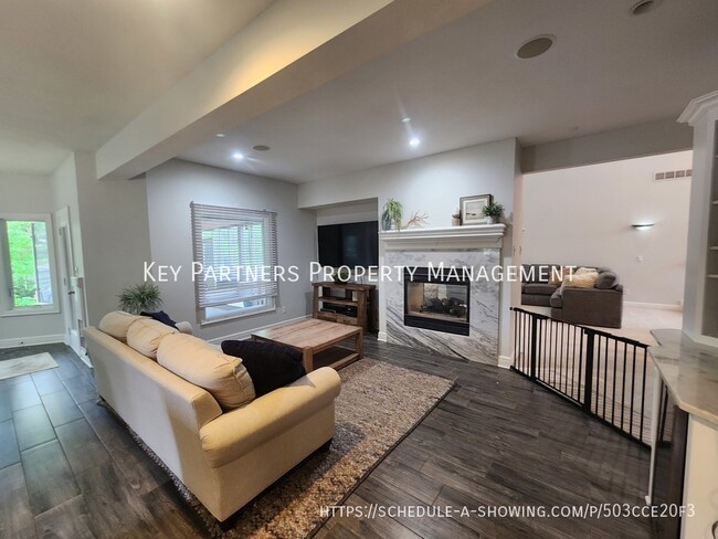 Building Photo - 5812 N Ames-
