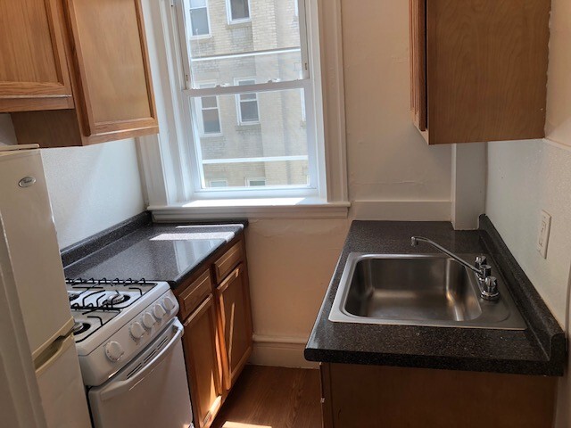 Building Photo - 1185 Boylston St
