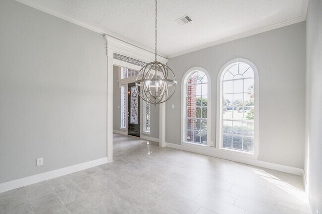 Building Photo - 6302 Laver Love Dr