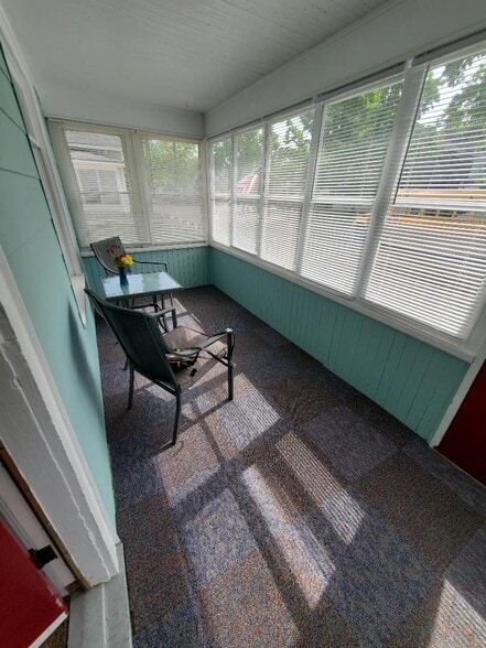 Building Photo - 1417 Race St