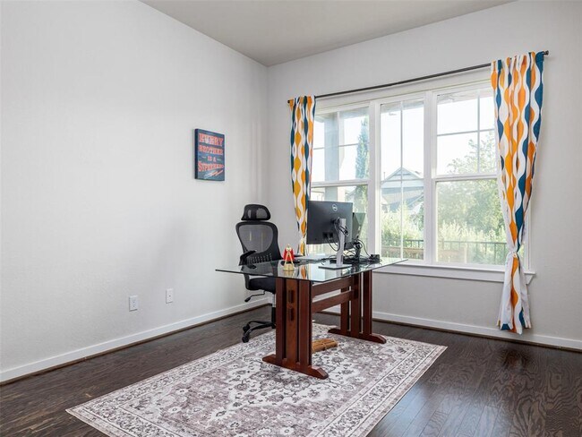 Building Photo - 6512 Covina Ln