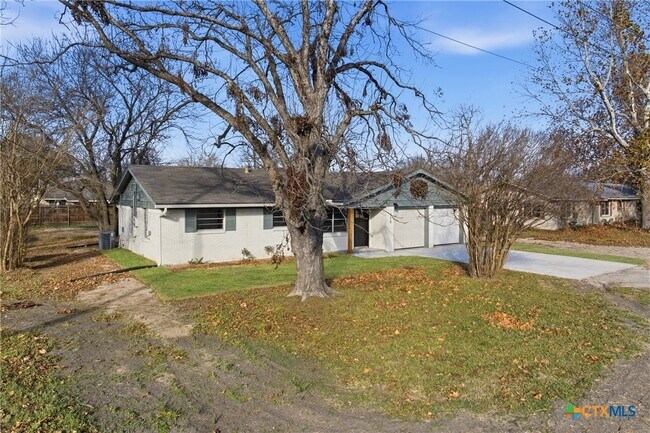 Building Photo - 410 State Hwy 95